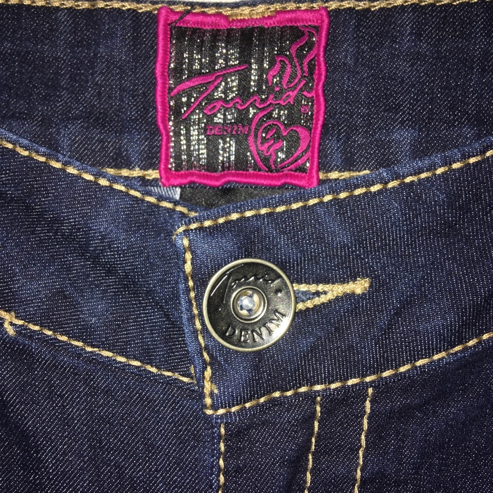Torrid Skinny Jean - Picture 2 of 5